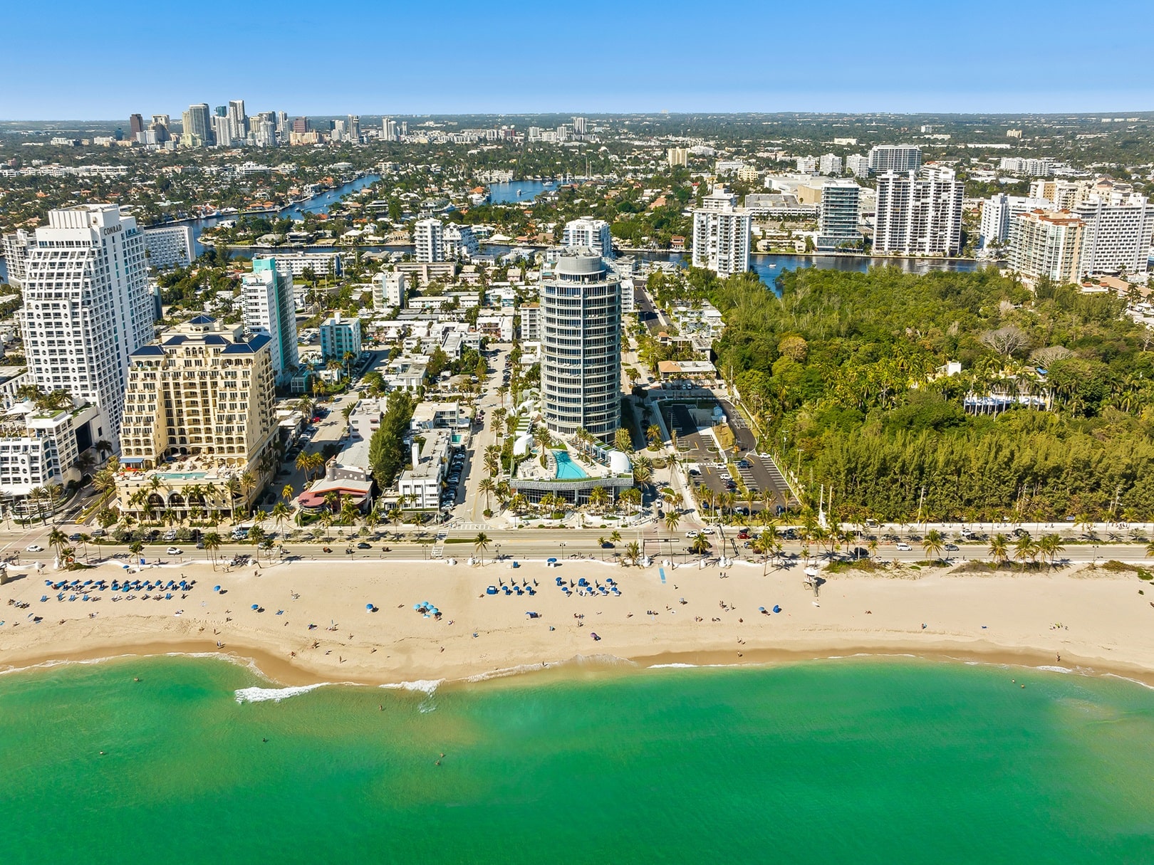 What’s the Difference Between a Townhouse and a Condo