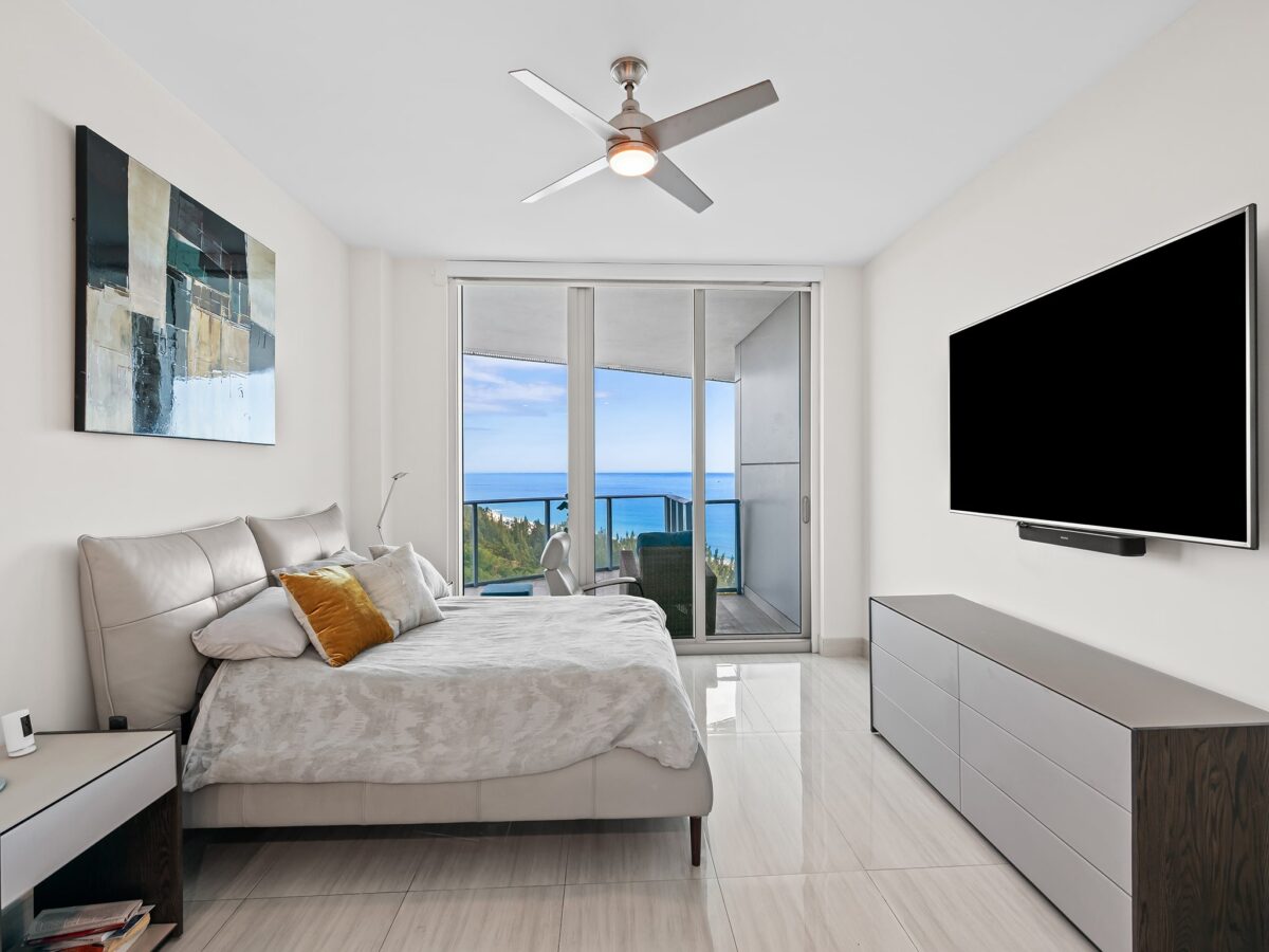 Photo inspiration: Visual Reference: Condo Vs Penthouse Choosing The Ultimate Luxury Living
